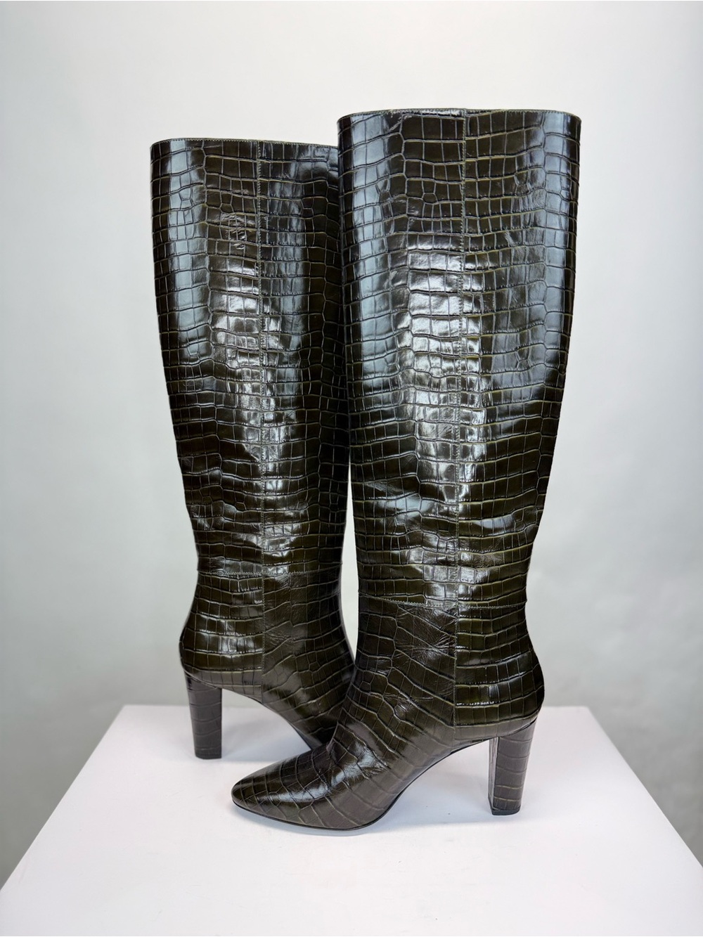 New Longchamp Croc Embossed Leather Knee High Boot Khaki Sz 10 - Picture 11 of 16